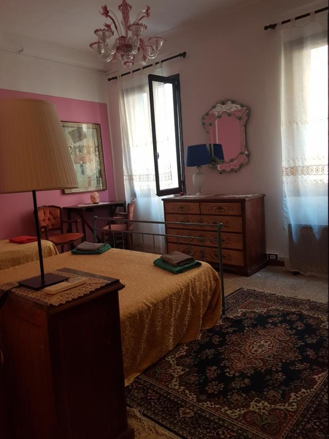 Fiabe Venice Rooms Veneza Exterior foto