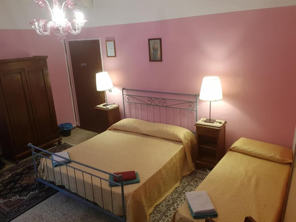 Fiabe Venice Rooms Veneza Exterior foto