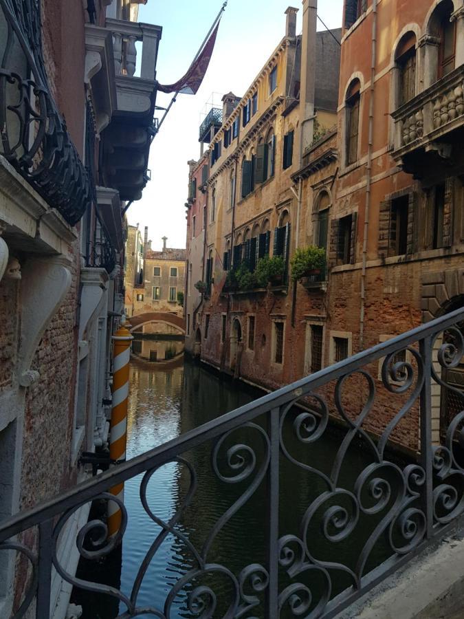 Fiabe Venice Rooms Veneza Exterior foto