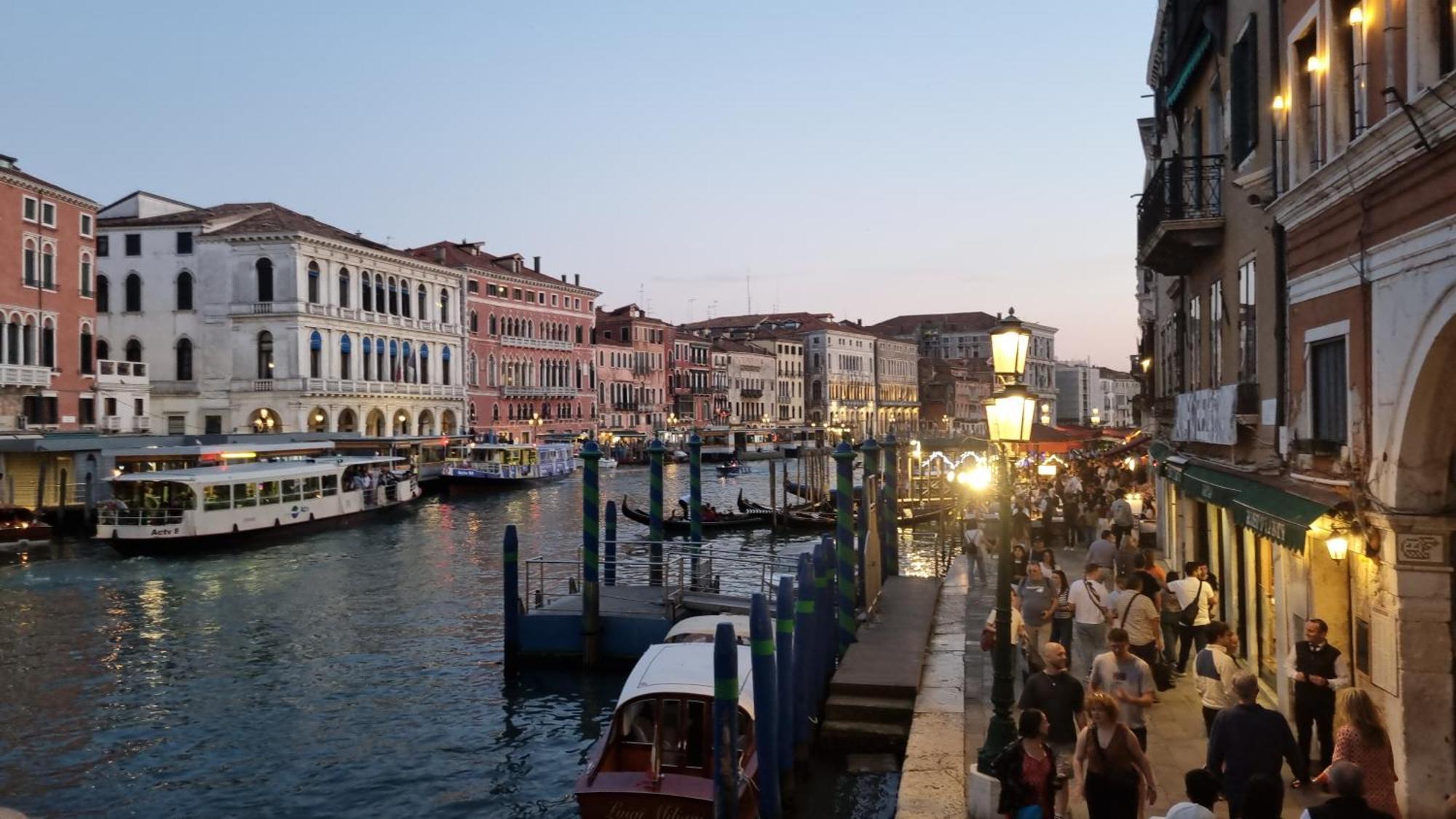 Fiabe Venice Rooms Veneza Exterior foto
